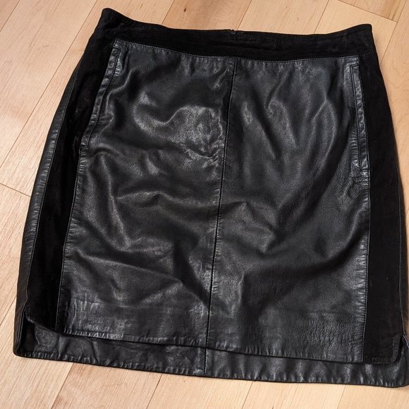Leather mini skirt with suede trim - Picture 1 of 9
